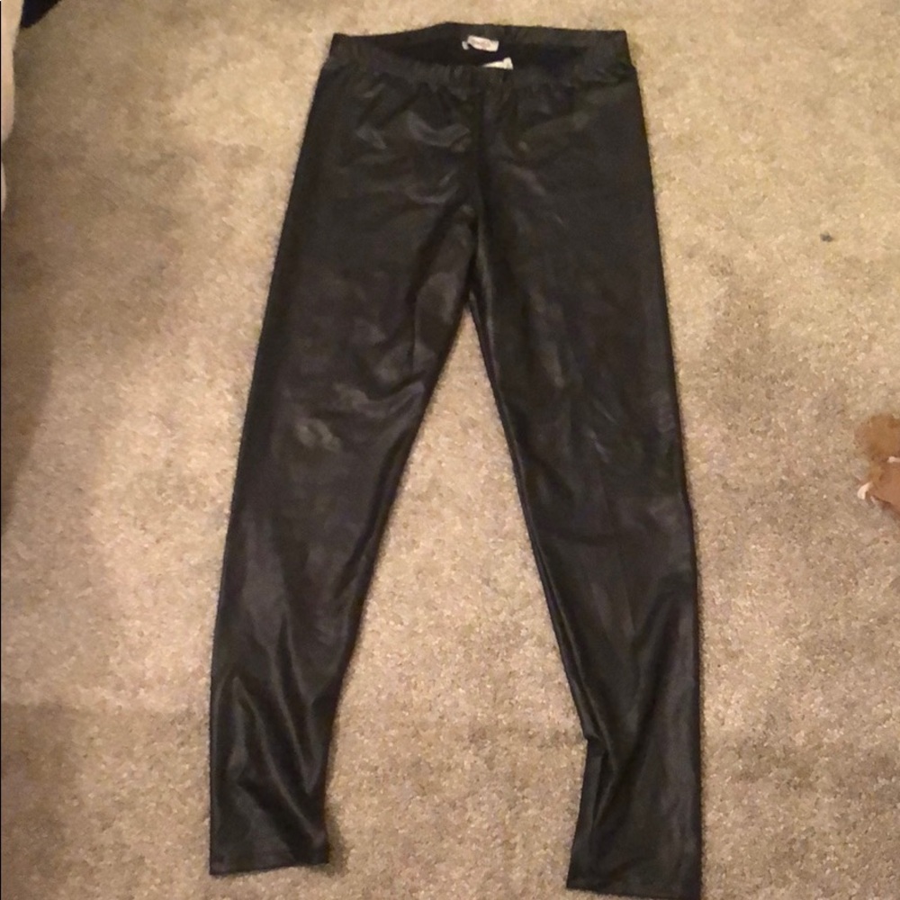 Leather leggings
